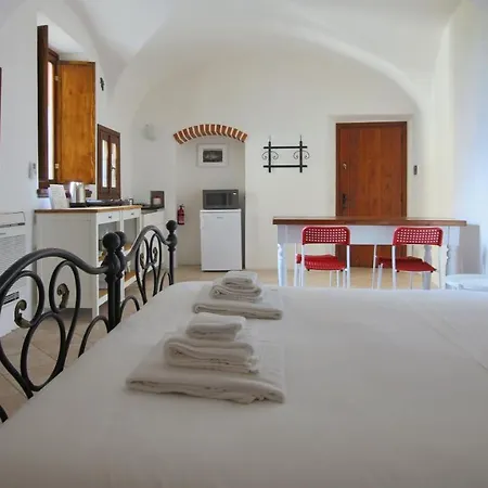 Italianway - Piazza Campidoglio 3 *