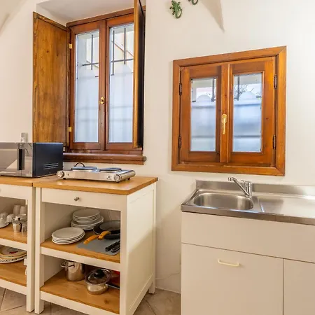 Διαμέρισμα Historic Borgo Campidoglio 3