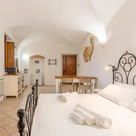 Historic Borgo Campidoglio 3 Διαμέρισμα Lenno