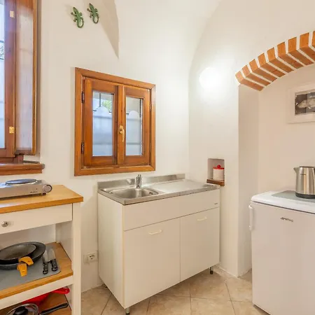 Historic Borgo Campidoglio 3 Διαμέρισμα Lenno