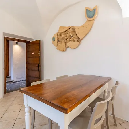 Διαμέρισμα Historic Borgo Campidoglio 3 *