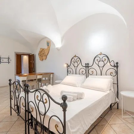 Historic Borgo Campidoglio 3 Διαμέρισμα
