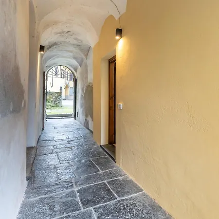 Διαμέρισμα Historic Borgo Campidoglio 3 *
